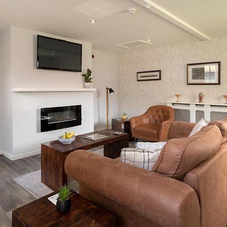 The Stable Suite At York Racecourse Exteriör bild